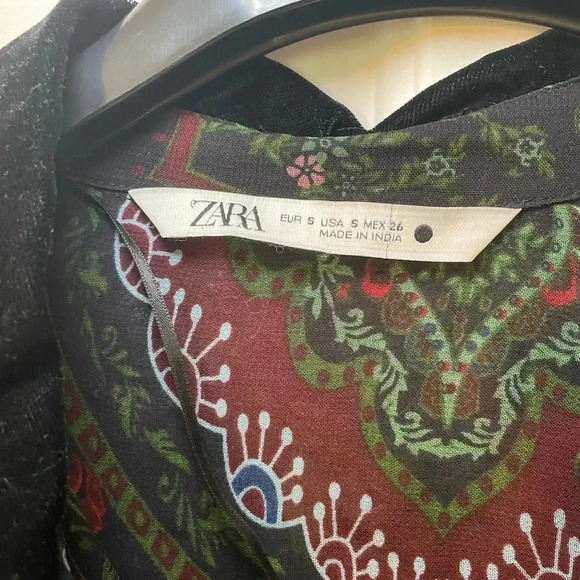 Zara Woman’s Small Sheer Blouse Paisley Colorful Print Sequins Velvet Collar - Picture 7 of 8